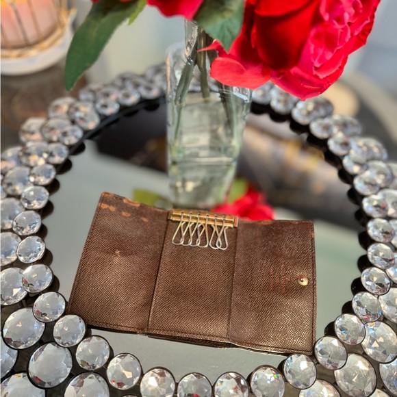 Authentic Louis Vuitton Damier Ebene Multicles 6 Key Wallet - Picture 9 of 11